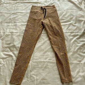 Sarah’s Day X White Fox cheetah leggings - never worn size M